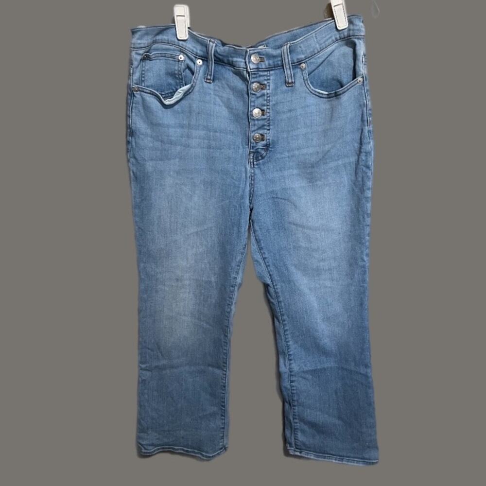 Madewell Cali Demi Boots Light Wash High Rise Button up Jeans size 32